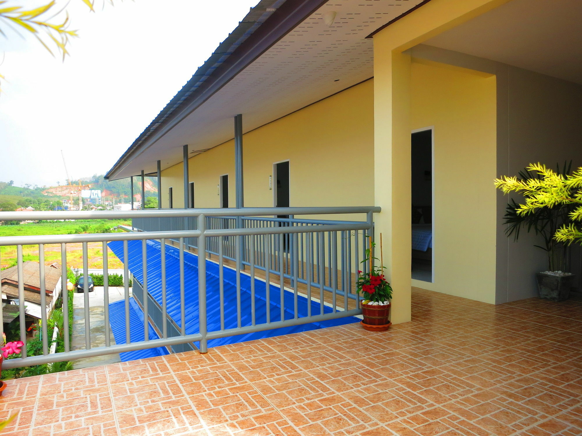 Winrisa Place